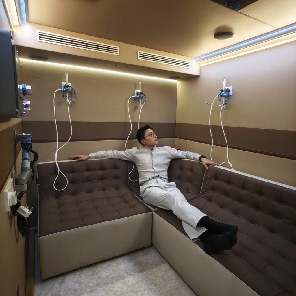Altus Hyperbaric Cocoon Premium Interior